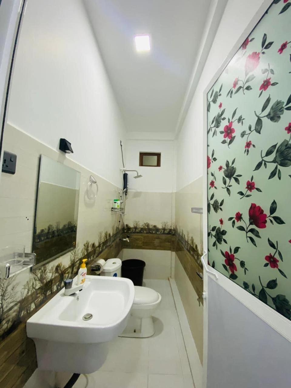 Lalitha Holiday Inn 贾夫纳 外观 照片