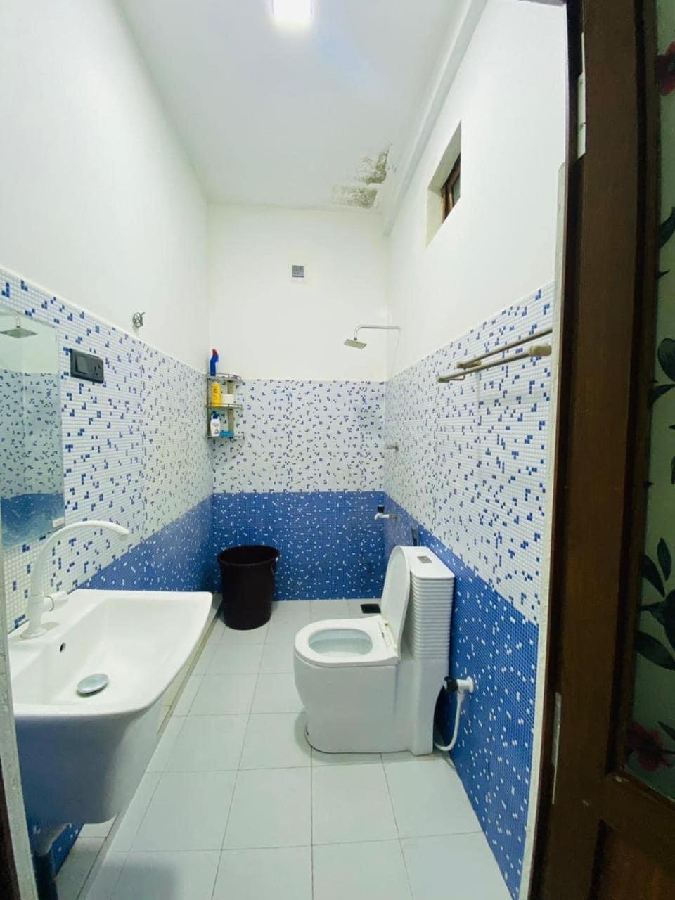 Lalitha Holiday Inn 贾夫纳 外观 照片